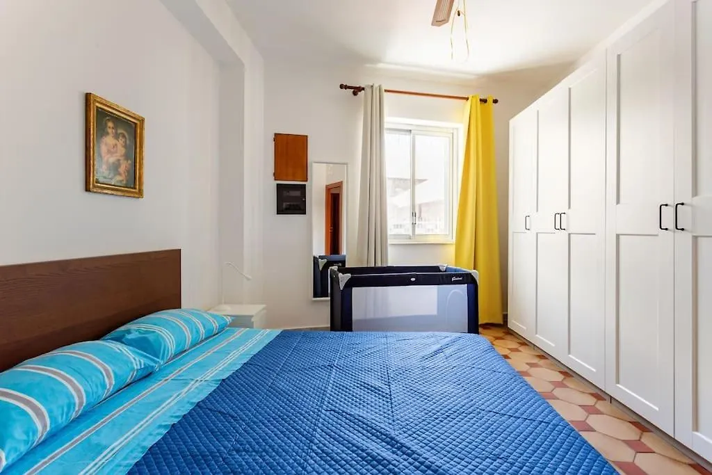 Bright Apartment In Mondello 350 M To The Beach باليرمو